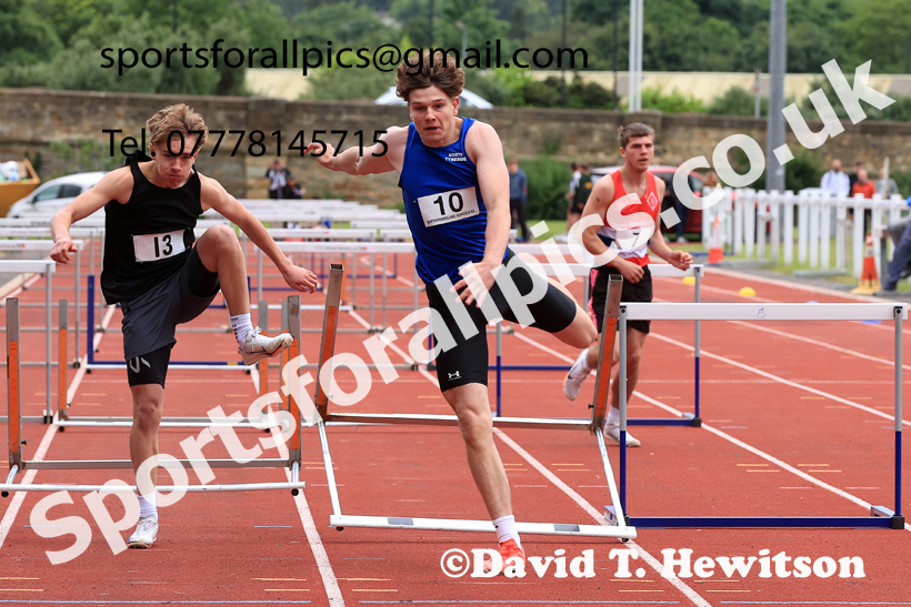 Hurdles, 2026 Northumberland Schools Track and Field, Wentworth, Hexhan. Photo: David T. Hewitson/Sports for All Pics